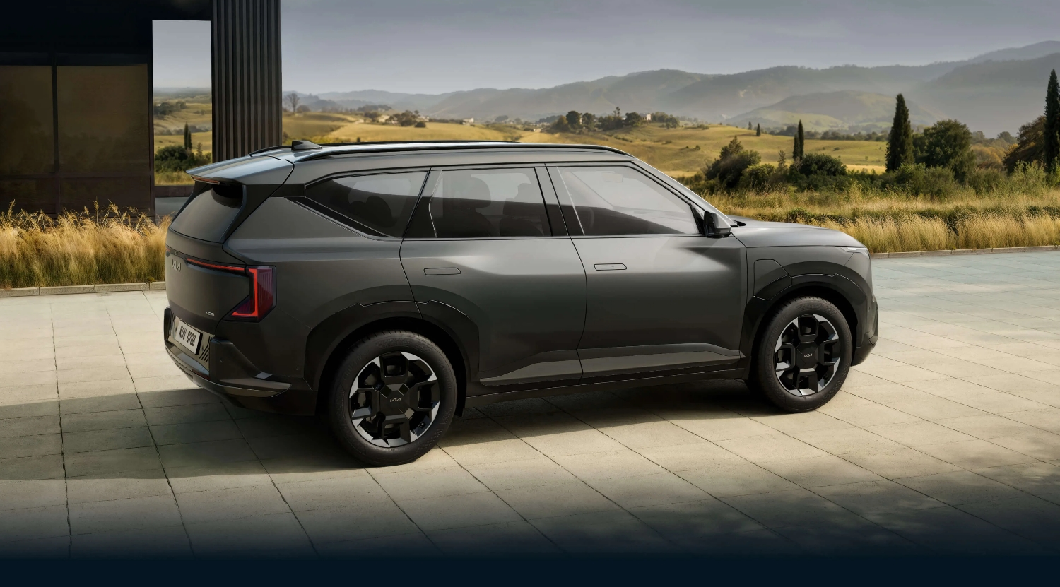 起亚在韩国下调多款电动车售价以应对市场竞争