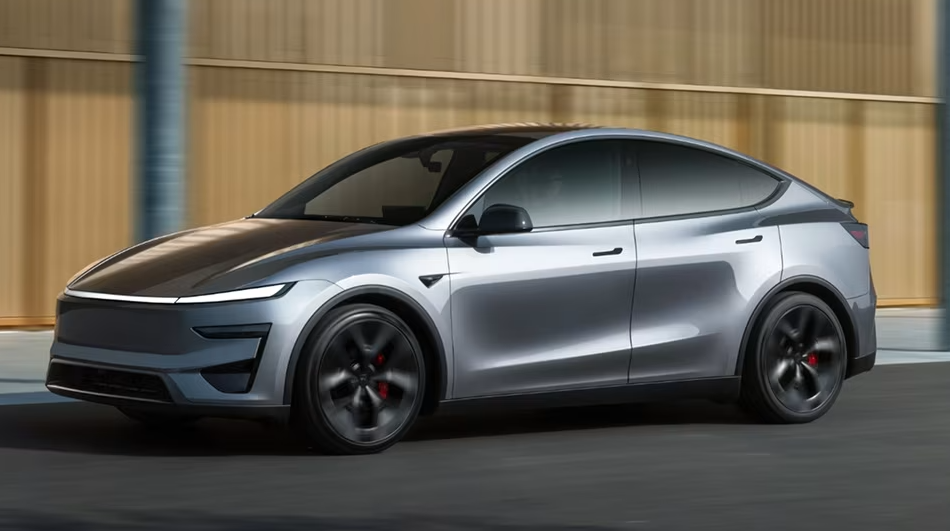 特斯拉营销重心转向自动驾驶，车主对FSD功能体验评价分化