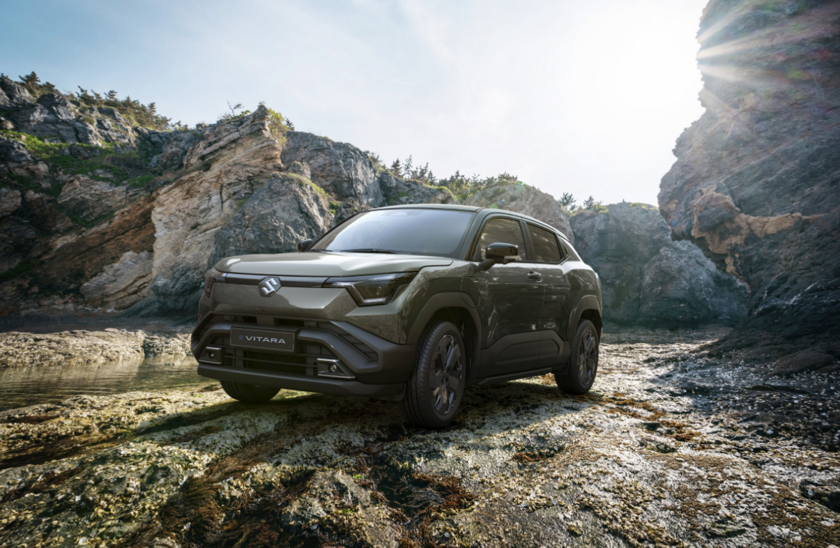 铃木首款量产纯电车型e-Vitara发布，欧洲春季开售
