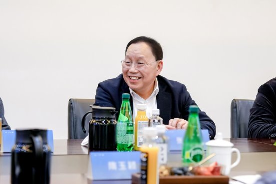 51005394c911fd11edf85b90d972e00