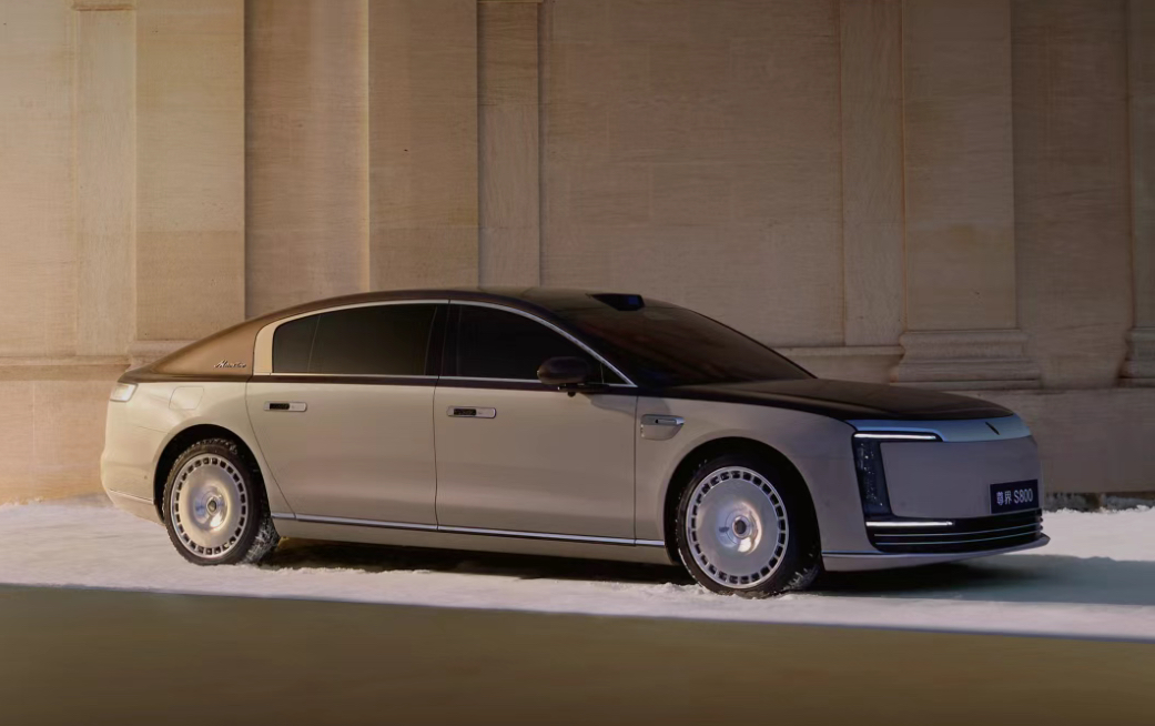 国产车卖不上价？尊界S800不同意