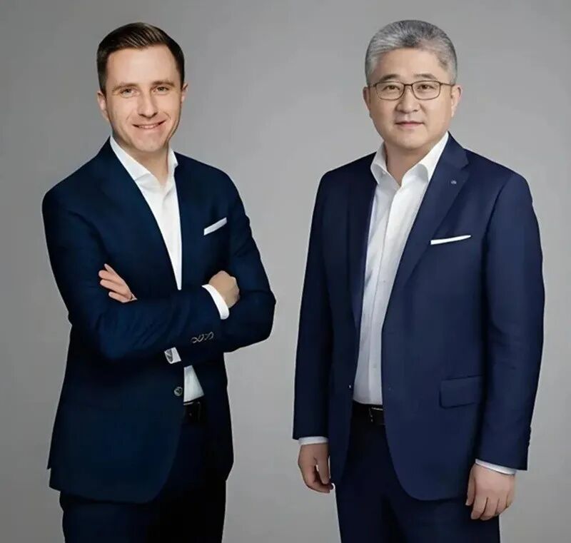 销量跌回“十年前”，豪华车集体换帅谋变