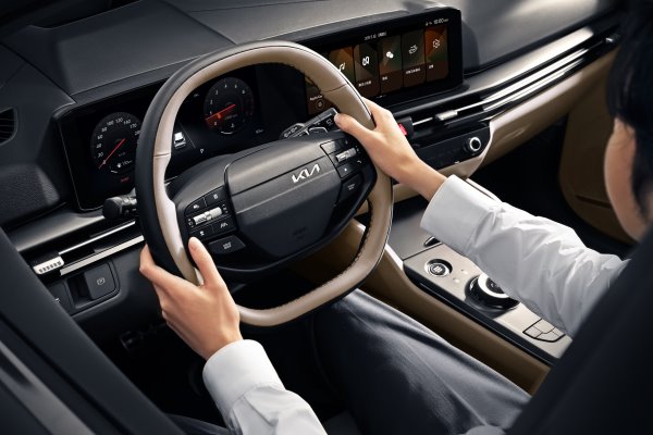 10.99万元起 起亚新狮铂拓界诚意上市