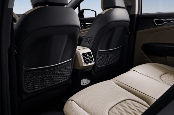 10.99万元起 起亚新狮铂拓界诚意上市