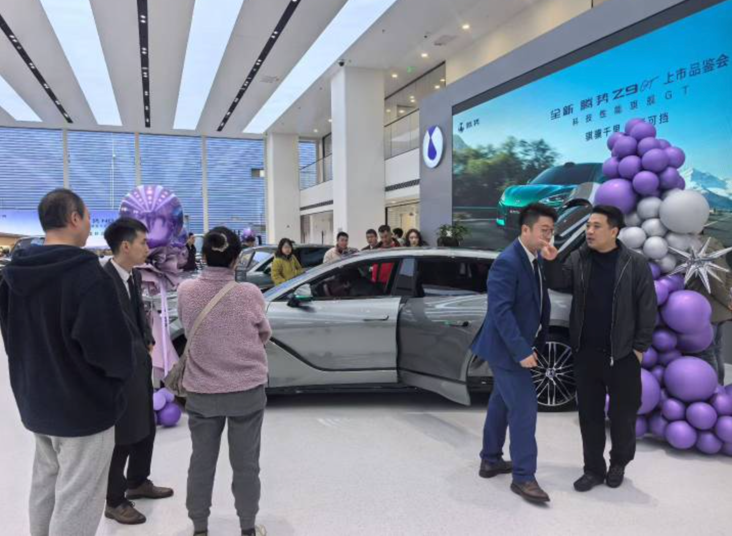 全新腾势Z9GT 18城40家门店已到展车