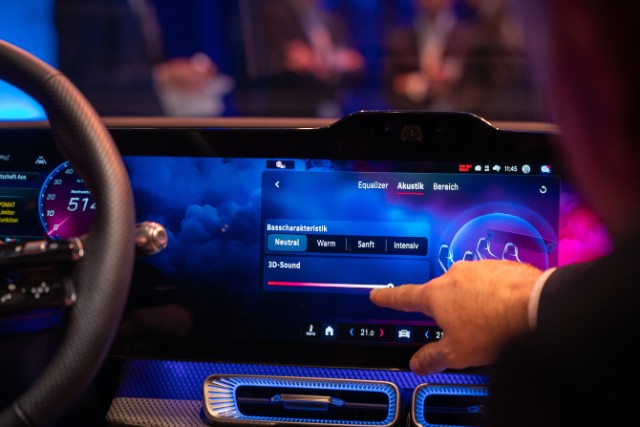 0305 奔驰声效.jpg