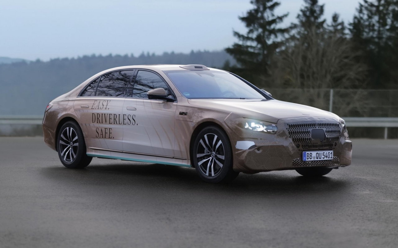 欧洲Robotaxi元年开启 巨头竞逐自动驾驶新战场