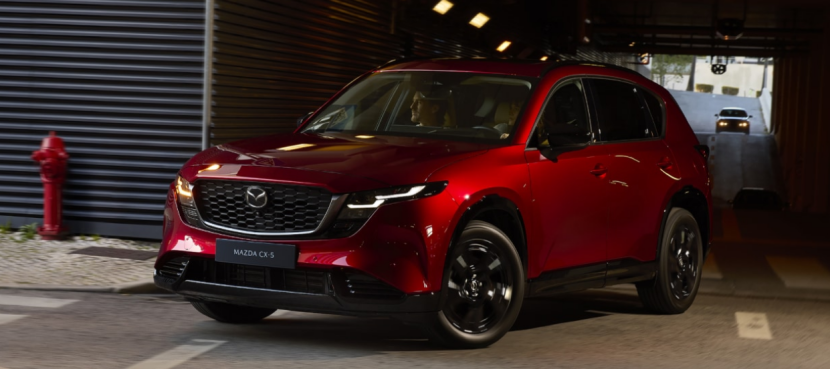 霍尔木兹海峡通航受阻 马自达暂停中东车型生产至5月