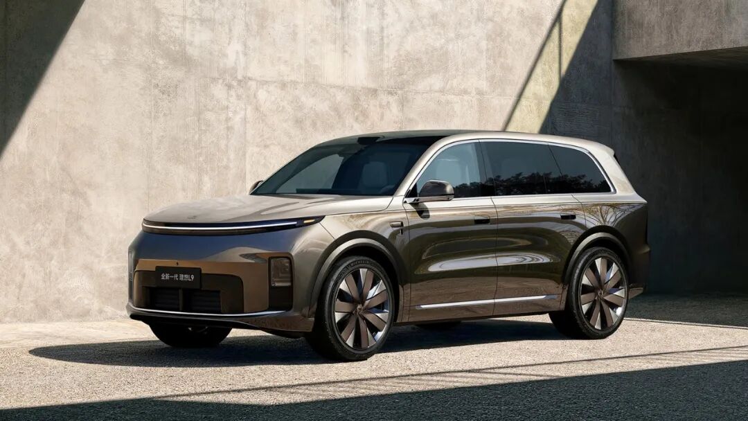 理想全新L9侧脸.jpg 理想全新L9侧脸.jpg