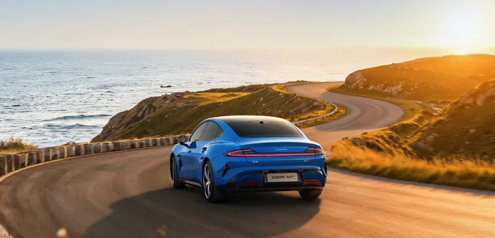 小米聘任特斯拉欧洲运营高管，加速2027年进军欧洲市场