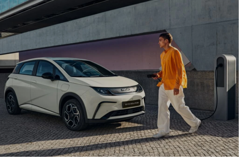 中国车企闯加拿大，为何拟纯电、混动、插混齐上阵？