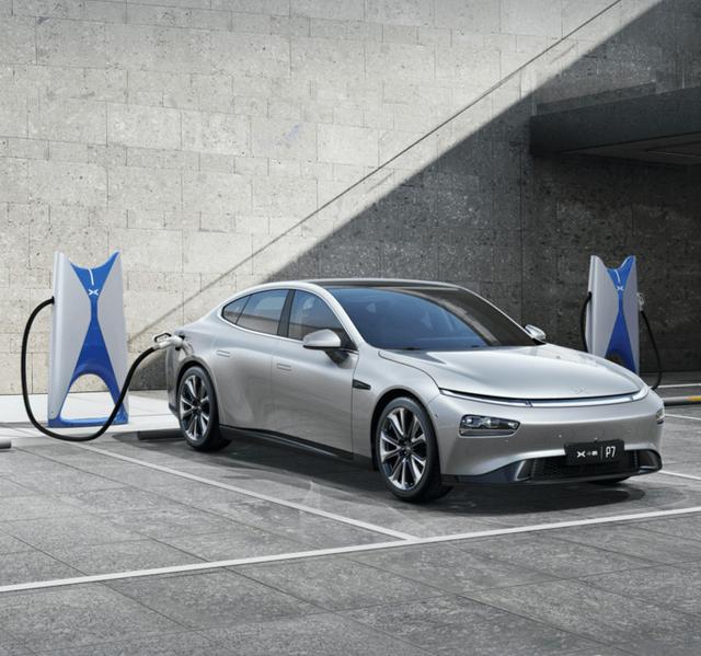 22.99万起 小鹏P7上市 要挑战的 除了Model 3还有续航660公里的它