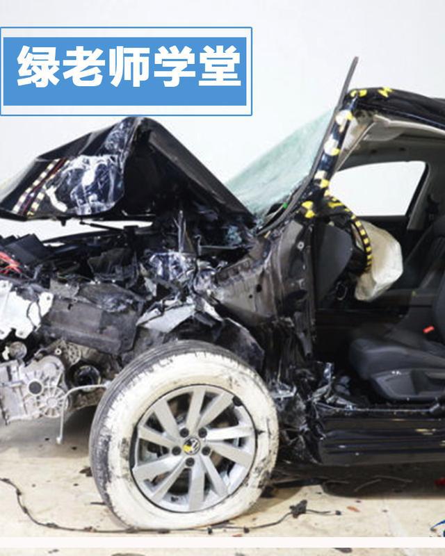 折戬中保研25%偏置碰撞中的帕萨特到底有多任性?