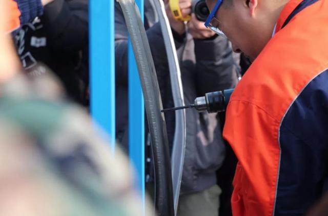 军工品质,抗压8吨重力,局座张召忠:“中国制造也是很牛滴!”