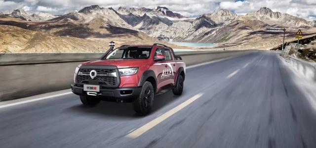 国产猛禽真的来了！全系2.0T+四驱系统，还配备7种驾驶模式