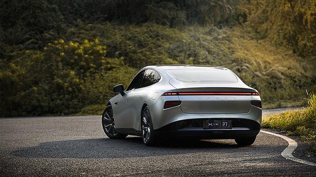 22.99万起 小鹏P7上市 要挑战的 除了Model 3还有续航660公里的它