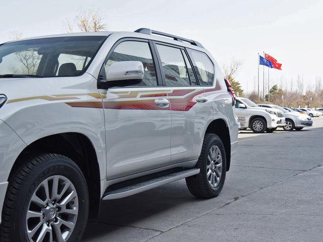 1-9月卖得最好的中大型SUV,途昂排第一,红旗HS7杀入前5