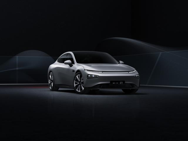 22.99万起 小鹏P7上市 要挑战的 除了Model 3还有续航660公里的它