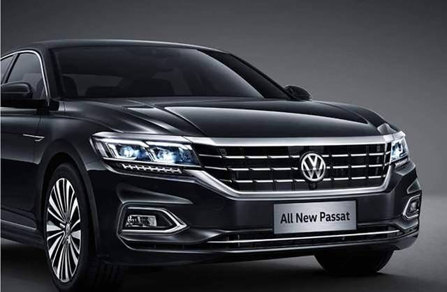 黑色高级轿车和红色运动轿车,要怎么选?