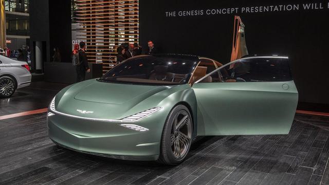 genesis 全新打造小型薄荷绿电动汽车