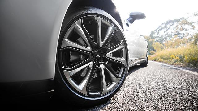 22.99万起 小鹏P7上市 要挑战的 除了Model 3还有续航660公里的它