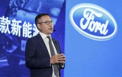 DS“凋谢”、光束“破茧”:十年间,新人哪知旧人哭