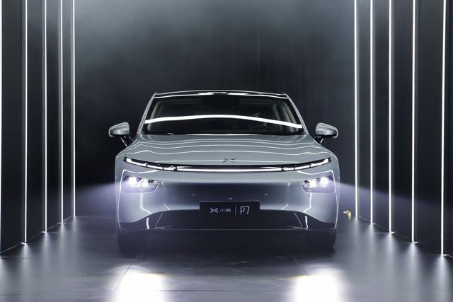 22.99万起 小鹏P7上市 要挑战的 除了Model 3还有续航660公里的它