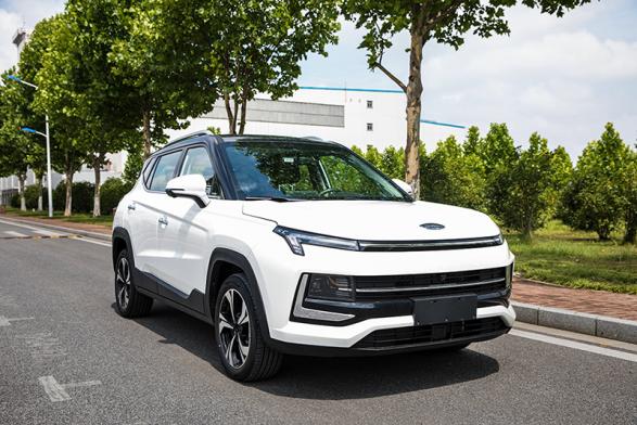 售628万起江淮嘉悦x4正式上市配双1025英寸大屏