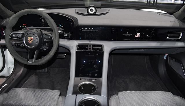 将推后驱长续航版车型，保时捷Taycan价格或进一步下探