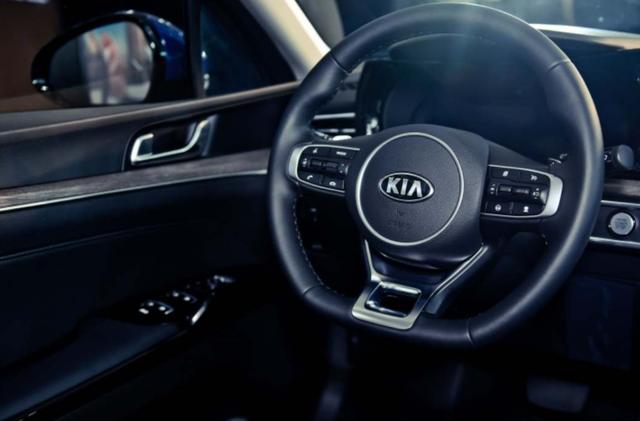 定名凯酷！东风悦达起亚ALL NEW K5国产版开启预售