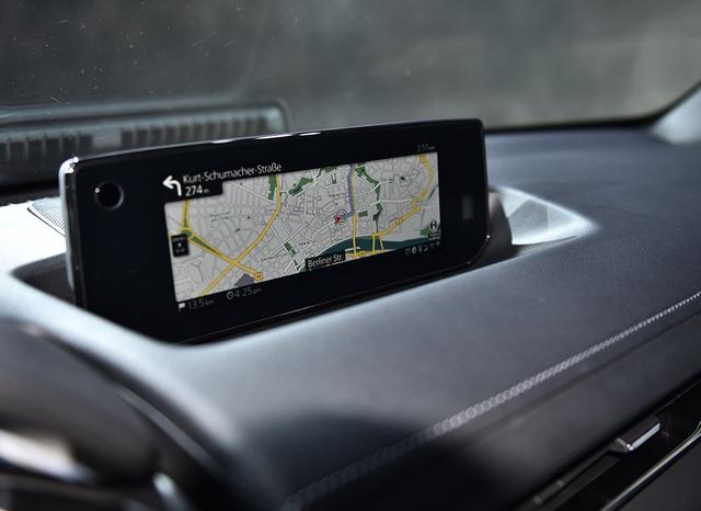 马自达首款电动车公布英国预售价,高配约24万