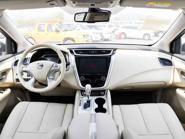 楼兰2.5L低配20.78万，胜达2.0T低配19.78万，自吸和涡轮选谁更好